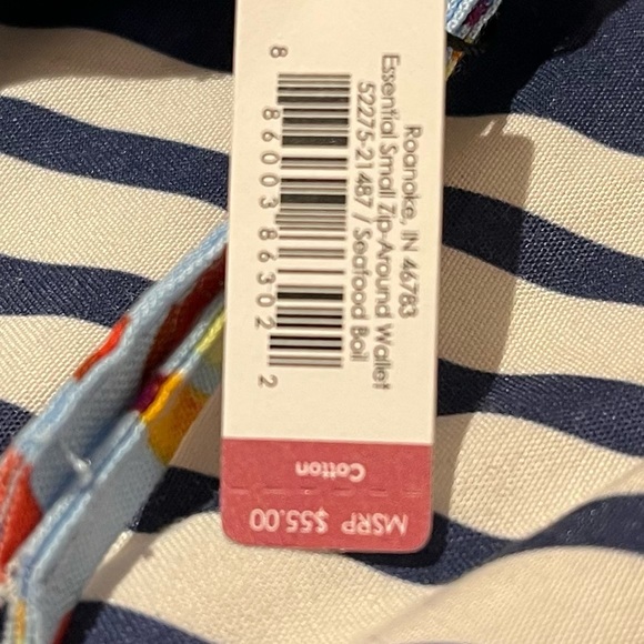 Essential small zip wallet Vera Bradley NWT - Picture 4 of 5